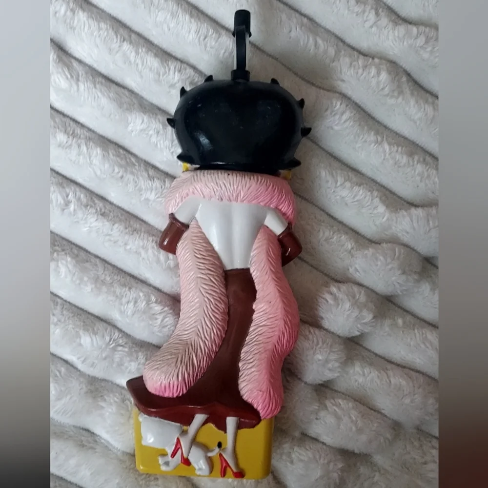 Vintage Betty Boop 1998 Collectible Reusable Water  Bottle - Picture 2 of 7